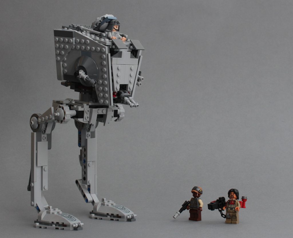 75153 is the fourth minifigure-scaled AT-ST so far.