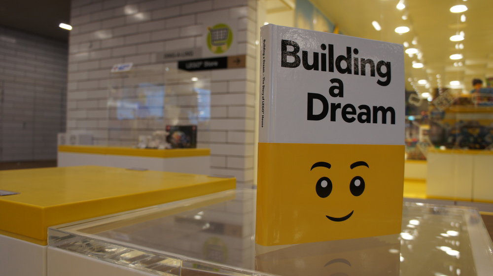 LEGO_House_Building_a_Dream